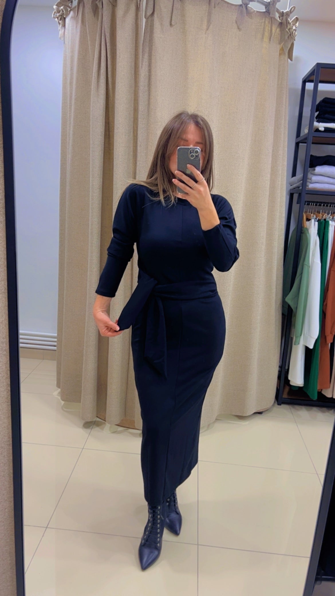 Modal Yandan Bağlamalı Siyah Elbise