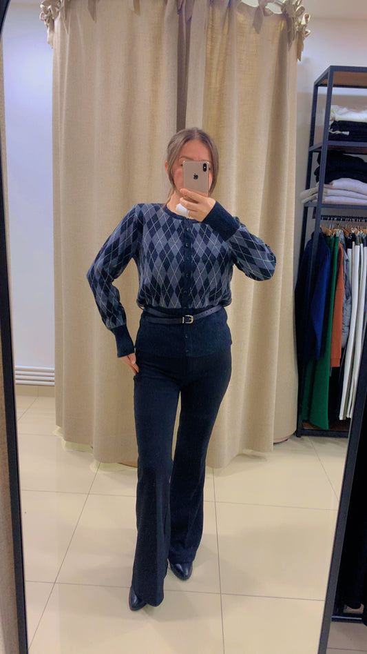 Kemerli Baklava Desenli Kazak,Hırka