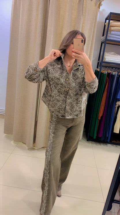 İşlemeli Premium Jean Ceket